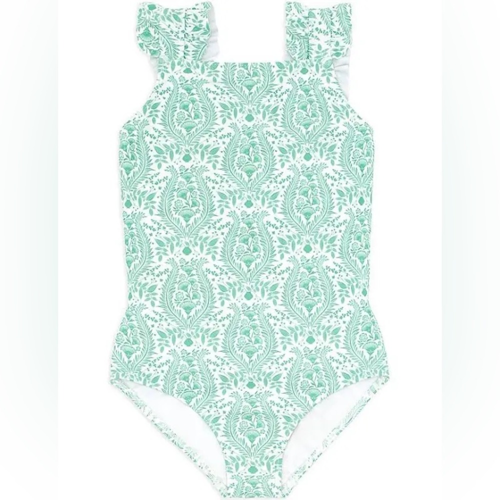 Minnow swim (little girl)